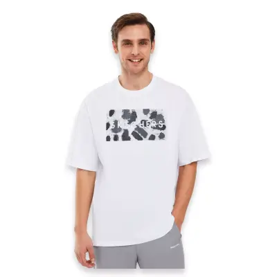 Skechers S241076 Graphic M Sleeve Beyaz Erkek T-Shirt - 1